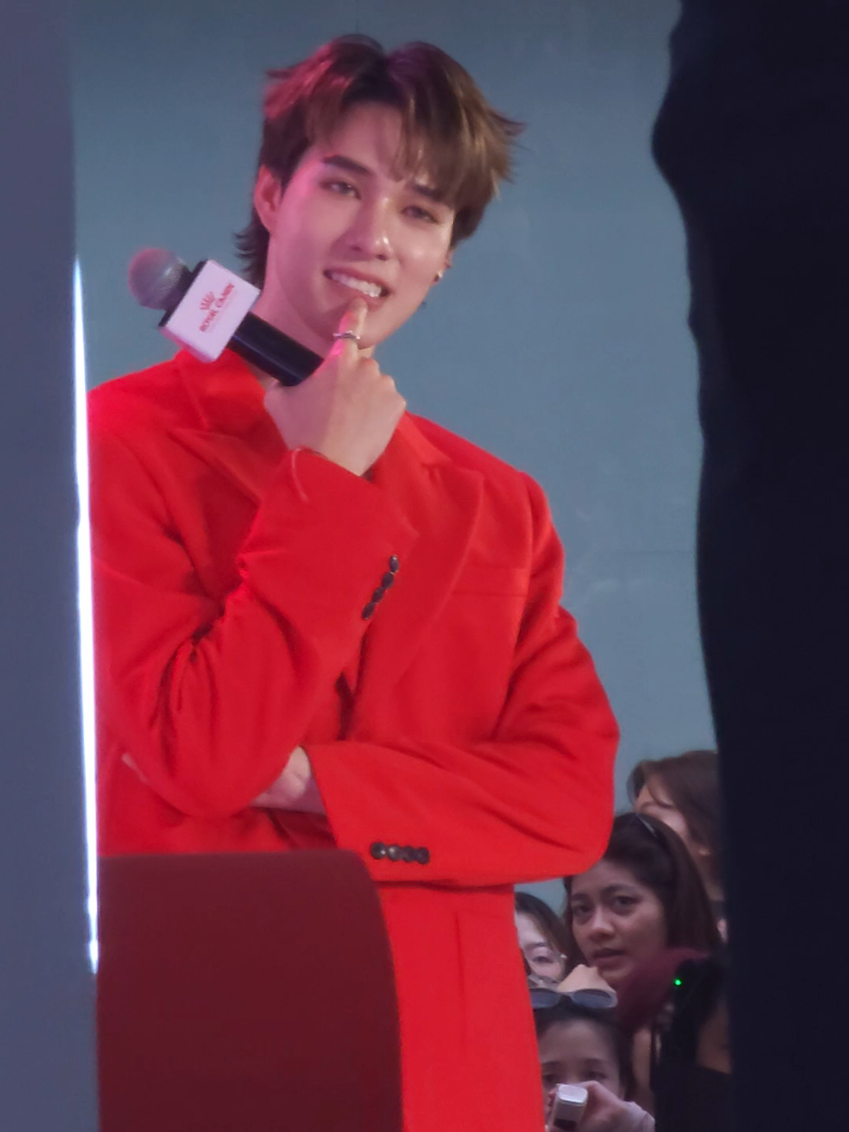 แมวขี้สงสัย  🐈‍⬛️  #hirunkit_ 