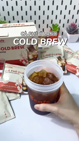 Ê Ê nha!! Tui rinh tui chưa kịp uống mà chồng tui xử gần hết rồi đó 😌 chắc rinh thêm vài hộp cho ổng quá 😚 #cf #caphe #capheulanh #capheulanhcoldbrew #caphearabica #unboxing 