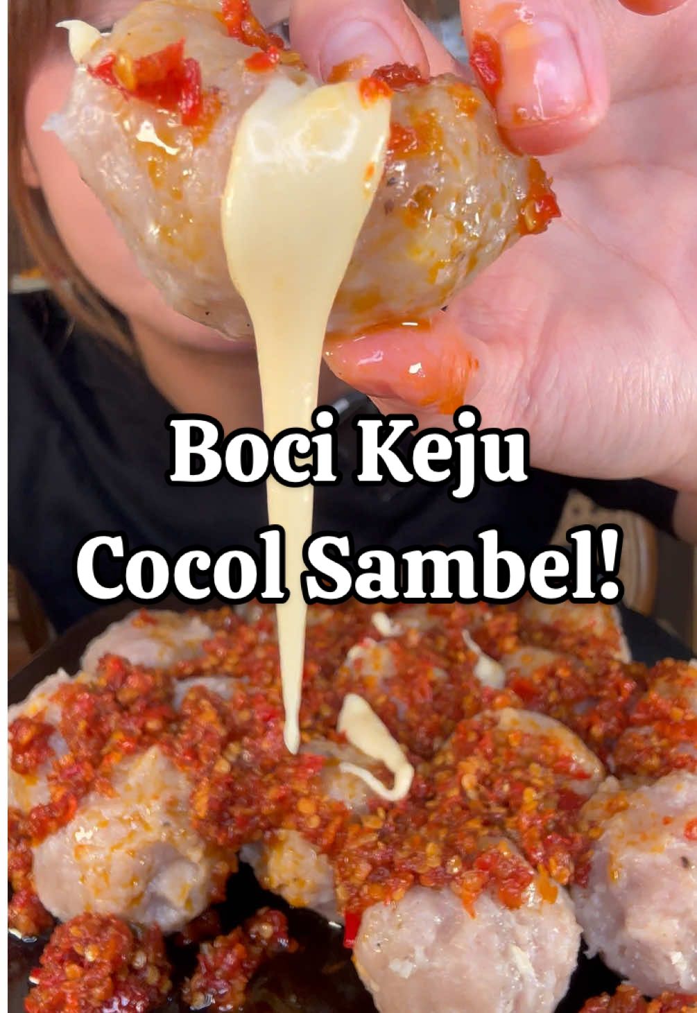 Makan bakso yang muncrat muncrat! 🤣 udahmah panas + pedes + muncraaat uhh tp sedep banget lho ini🫣🫶🏻🥹🥰 #boci #baksokeju #bocimaknyus #mukbang #mercon 