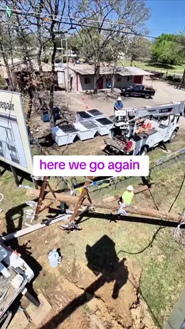 Having a good truck operator is priceless! Credits @goodson_of_the_john  #mfjl #journeyman #journeymanlineman #linecrate #lineman #linemanstrong  #texaslineman #lineman4life #dirtyhandscleanmoney