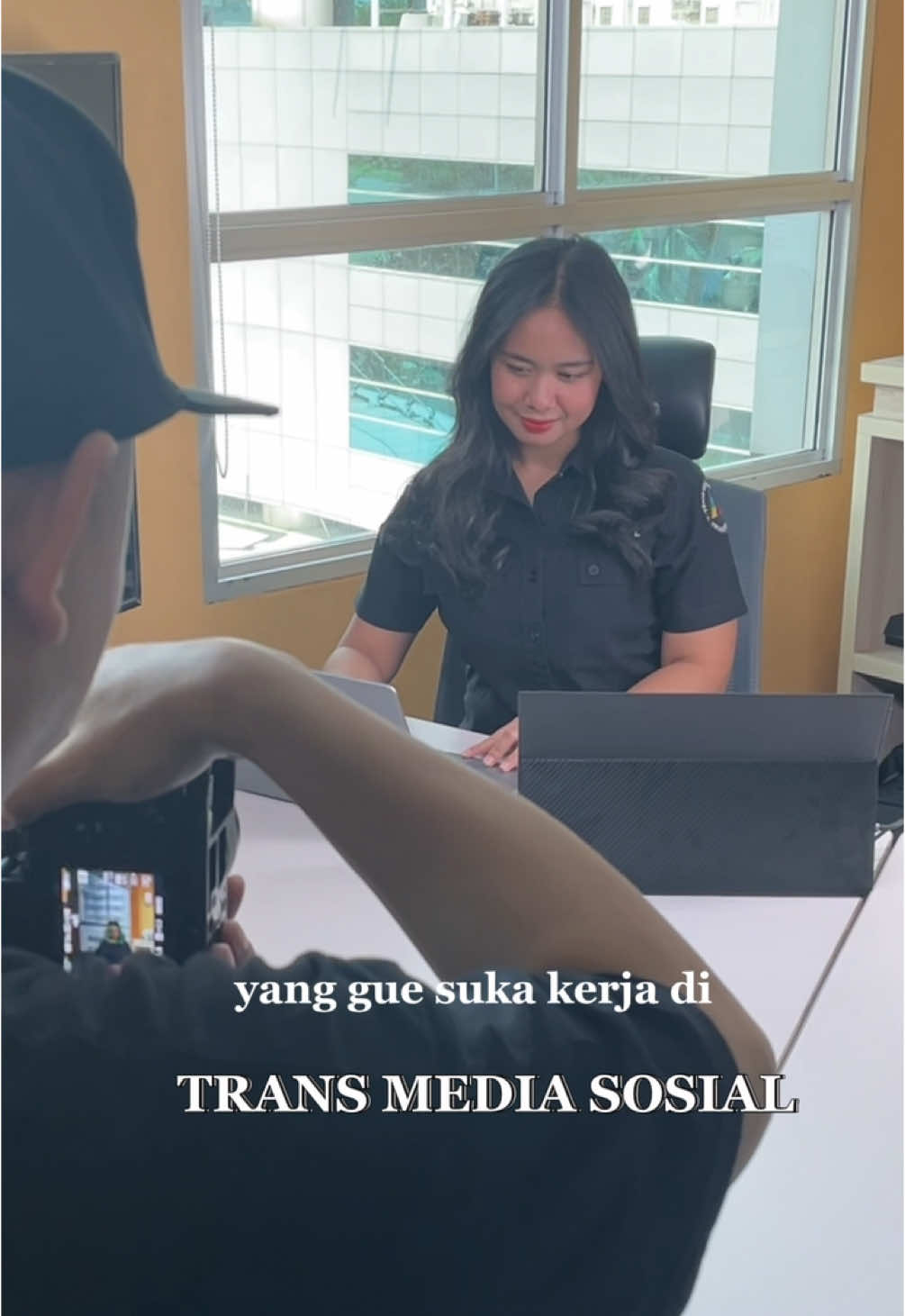 Kerja fleksibel itu seru, tapi pernah nggak bingung pilih antara deadline atau acara penting? Untung ada @Prestisa , solusi kasih perhatian tanpa harus hadir langsung. @KK_PRODUCTIONHOUSE  #karanganganbunga