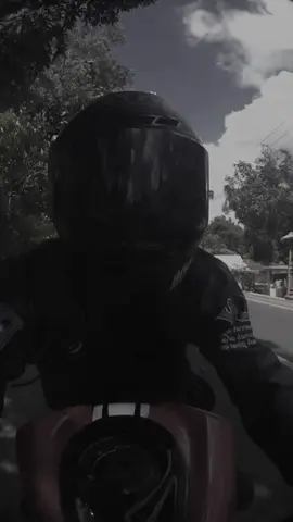 laki laki tidak bercerita jalan tanpa arah dan tujuan 😊🥹#fypviralシ #xcbca #slowredmerah #cbr150r #fypviralシ 