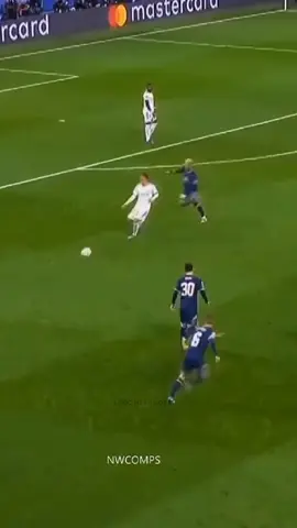 # عندما يقرر الامير مودريتش ان يراوغ فلا يرى احدا امامه حتى و ان كان ميسي #😔🥺 وداعا يا لوكا وشكرا