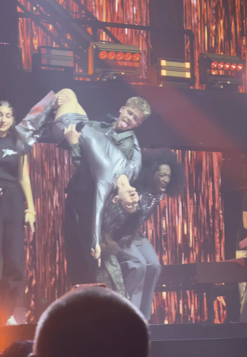La folie sur Louxor j’adore 🔥 #staracademy #staractour #marseille #ebony #marguerite #charles @ebonyqueensheba @marguerite @charlesdoreoff 