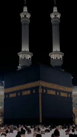 النفس تشتهي مكة وحضن الكعبة وسلاماً علي الدنيا وما فيها اللهم انك تعلم أن الروح تهفوا والقلب يشتاق لسجدة علي ارض مكة فاكتبها لي قريبا ياالله ... #مكة #البلد_الحرام #الكعبة_المشرفة #الليال_العشر #الحج #المدينة_المنورة #عمار_البيت 