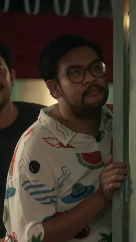 Favorit Mimin ni scene GJLS BGT. @Ananta Rispo @Baba Rigen @Hifdzi Khoir @gjlsentertainment @Amadeus Sinemagna @azfilms.official  #siapgoblok12juni2025 #GJLS #IBUKUIBUIBU #komedi #FilmLucu #FilmGJLS #FilmKocak #bioskop #bioskopindonesia #rispo #rigen #hifdzikhoir #bucek #bucekdepp 