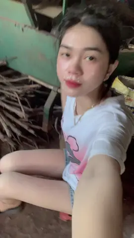 Mekup đi tiệc xinh lung linh về nhà mọc mụn thấy mệt 🤓#taynguyen #ede 