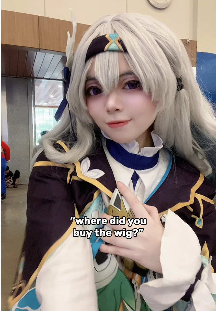 This was my first time hardstyling a wig — and I finished it in just 3 days! 🤧🤯 I’m so glad I managed to wear it to the @comifuro event Even though the result wasn’t perfect (I was in such a rush 😭) I’m still happy with how it turned out Thank you so much for taking a pic with me ❤️✨ I had a great time at @comifuro — this one was even better than last year! #firefly #fireflycosplay #HonkaiStarRail #cosplay #comifuro #wigstyling #cosplaywig #fyp 