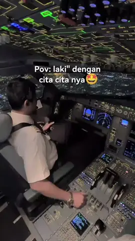 pilot🤩#pesawat #fypシ゚ #manadopride🏝️🔥 #manadopunya #capcut #tentangpesawat #sulawesiutara #fypシ゚ #manadopride🏝️🔥 #fypシ゚ 