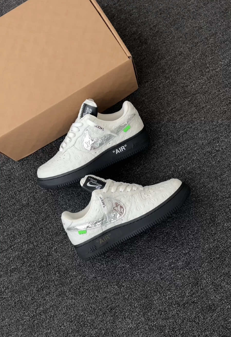 #sneakers #sneakertok #sneakerhead #menfashion #streetwear #luxurylife #streetwearstyle #OOTD #fashiontiktok 