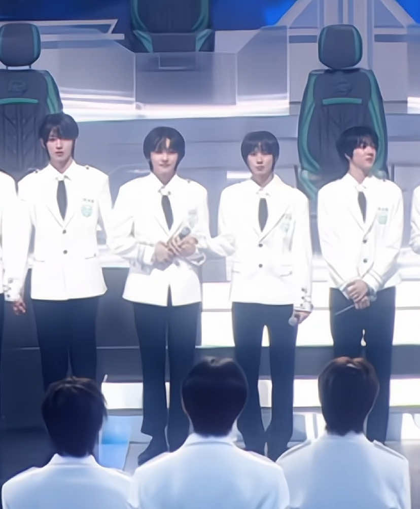 IDID7 is perfect #IDID #아이딧  #JANGYONGHOON #장용훈 #KIMMINJAE #김민재 #PARKWONBIN #박원빈 #CHUYOOCHAN #추유찬  #PARKSEONGHYEON #박성현 #BAEKJUNHYUK #백준혁 #JEONGSEMIN #정세민 ib:@❥woonagi 
