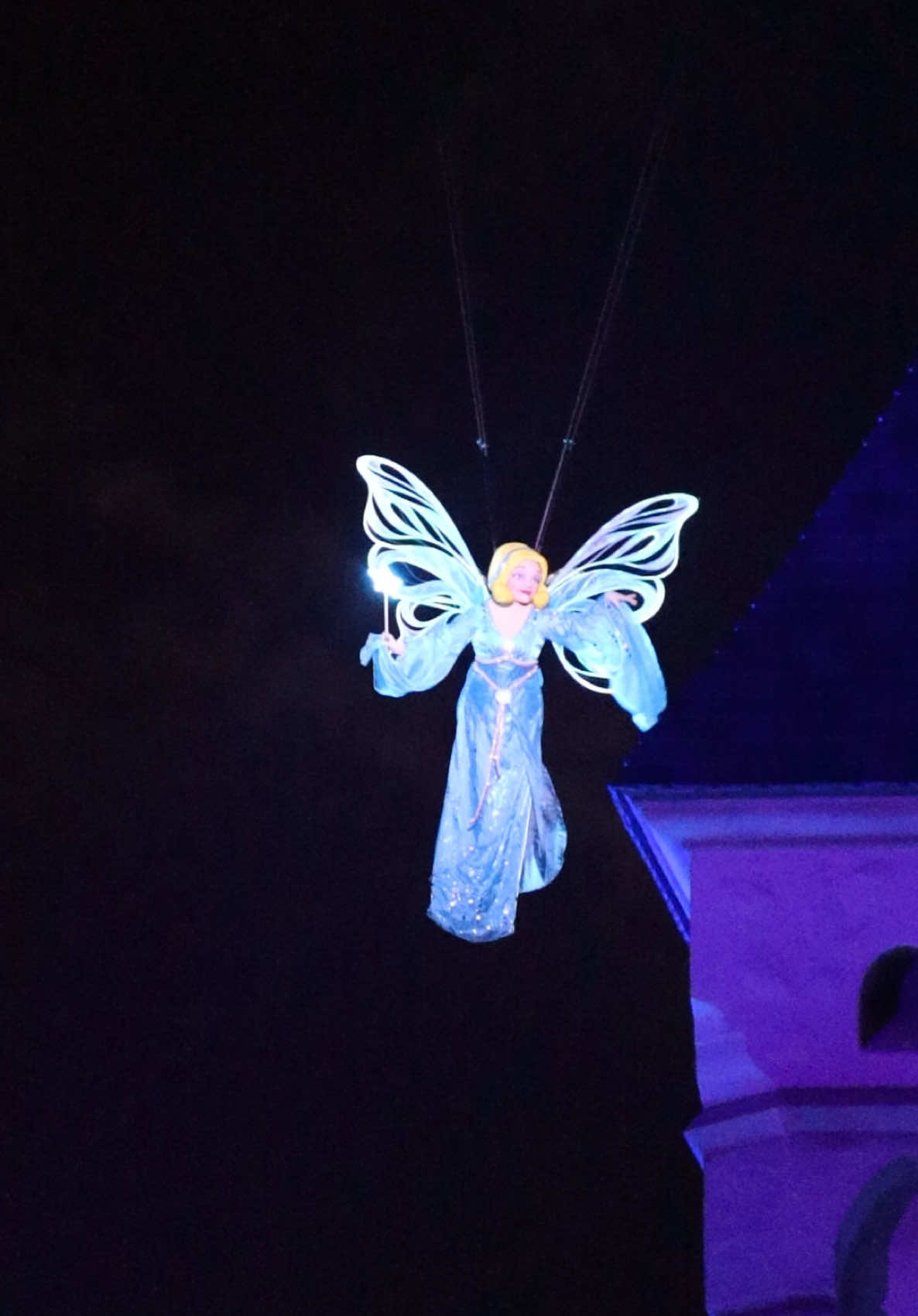 Blue fairy flying over Sleeping Beauty’s castle at Disneyland! It’s beautiful! 🧚🏻🏰✨  #bluefairy #disney #disneyland #disneyparks 