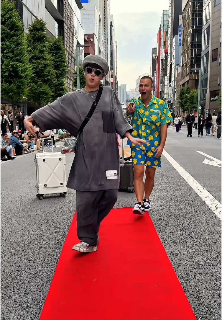 For the first time red carpet in Japan🇯🇵 #RedCarpetBoy 