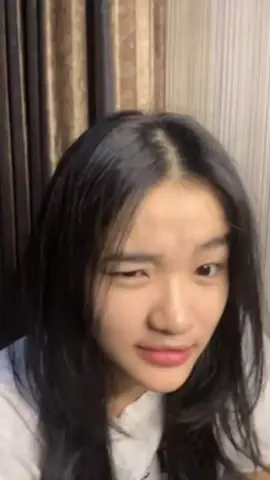 yah bebeknya manyun 🐣🦆 #erinejkt48 #catherinavallencia #gen12jkt48 #jkt48newera #4u 