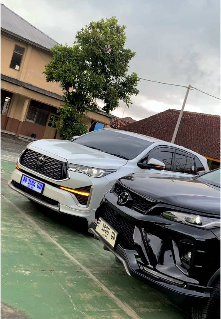 kalian tim inova atau fortuner??                         ready banyak mobil second berkualitas tentunya langsung saja datang ke showrom#zenixhybrid #fortuner #auto9mobil #fypage #4u #4upageシ #fyppppppppppppppppppppppp 