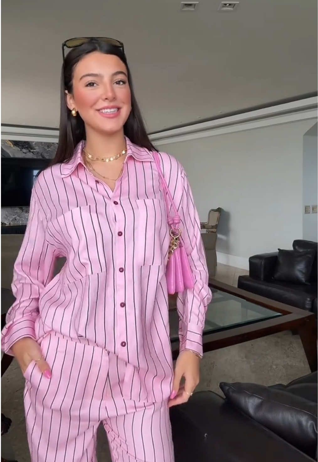 conjunto listrado disponível no site ❤️‍🔥 @Antonela Braga  #antonelabraga #fashiontiktok #tendencia 