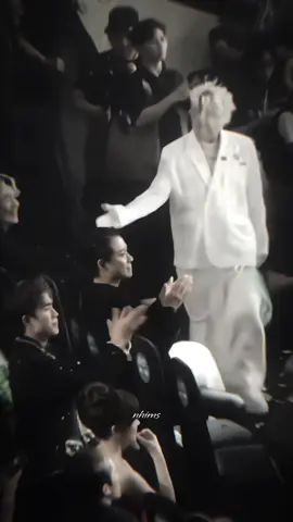 : mang ngay cái lễ đường đến đây |#captainboy  #rhyder 