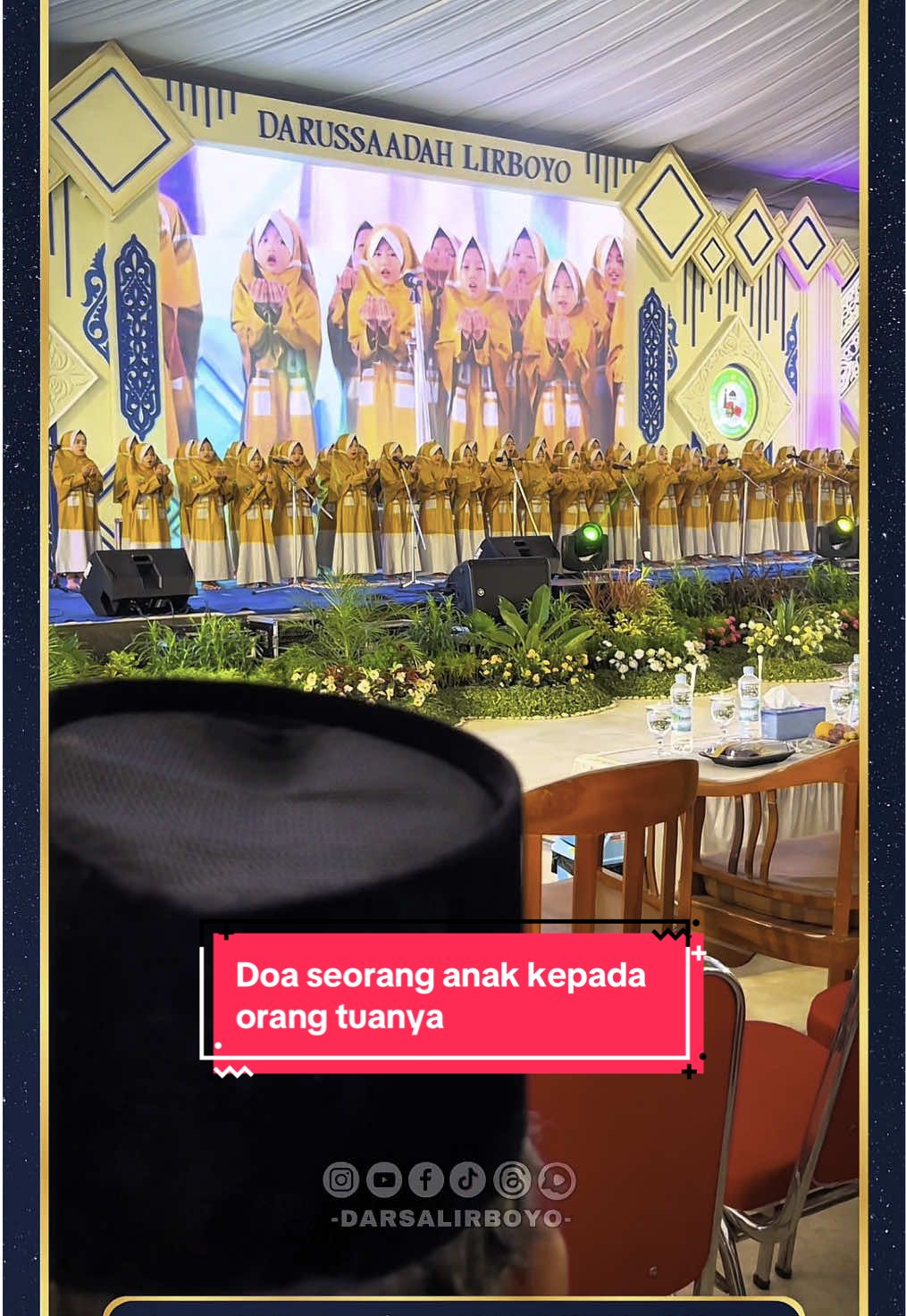 Salah satu pahala yang tidak akan pernah terputus adalah anak sholeh sholehah yang selalu mendoakan orang tuanya #pondoklirboyo #santri #santrindonesia #ayahibu #santricilik #kediri #ayomondok