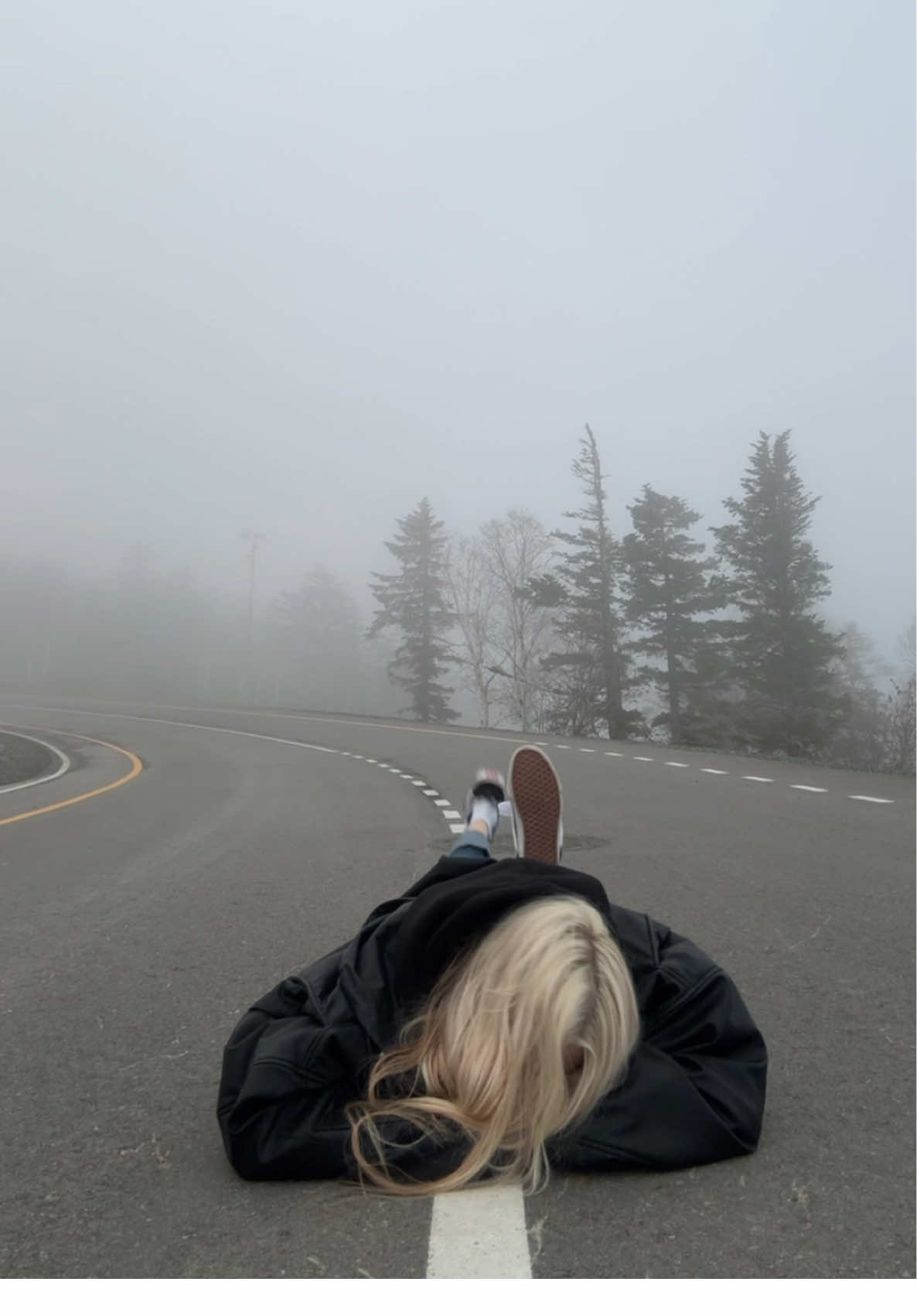 Влад не захотел со мной валяться на асфальте…