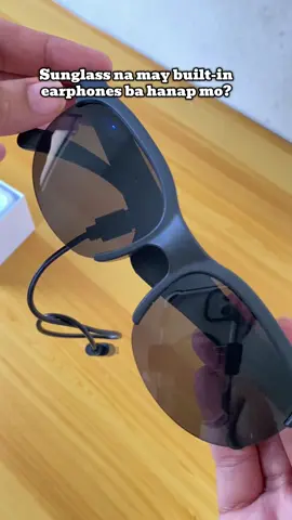 Ang astig nitong sunglasses na to dahil may built in earphones na sya.. #earphones #sunglasswithearphone #bluetoothsunglasses #bluetoothsunglass #earphonesunglass 