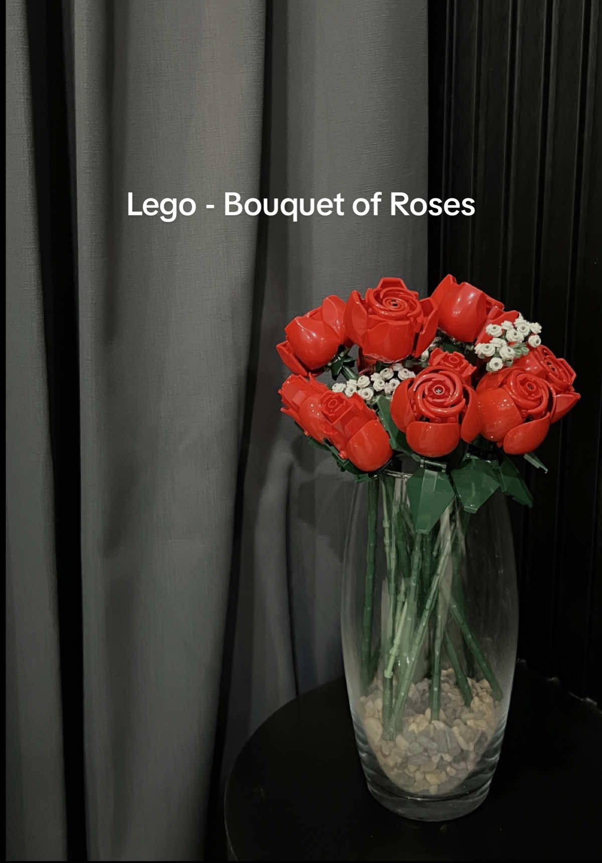 Roses that last forever 🌹 #legobotanicals #legoflowers #legoroses #legomawar #lego #legobuilder #legobouquet 