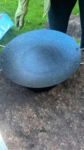 Chiếc chảo đá không thể thiếu trong các bữa tiệc nướng cắm trại!! #chaonuongdahanquoc #tienich #giadungnhabep #creatorsearchinsights #thietthuc #jizonguyen 