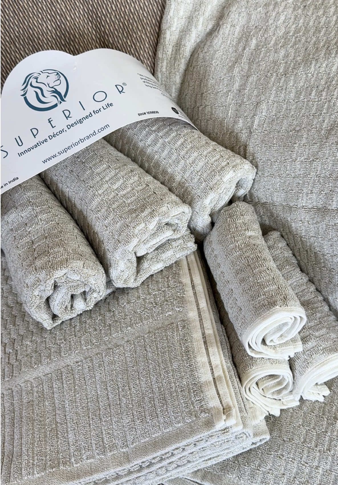 new beige towel set from @QVC, Inc for the new house! available in 4 colors but I went with beige— and comes with 9 towels; 3 bath towels, 3 hand towels, and 3 face towels/washcloths 🫧🫧🫧🫧 • • • #towels #bathtowels #handtowels #bathroomtowels #qvc #qvctiktoksuperbrandday #qvcpartner #newhouse #hometok #housetok #tiktokshopcreatorpicks #tiktokshopmemorialday #memorialday 