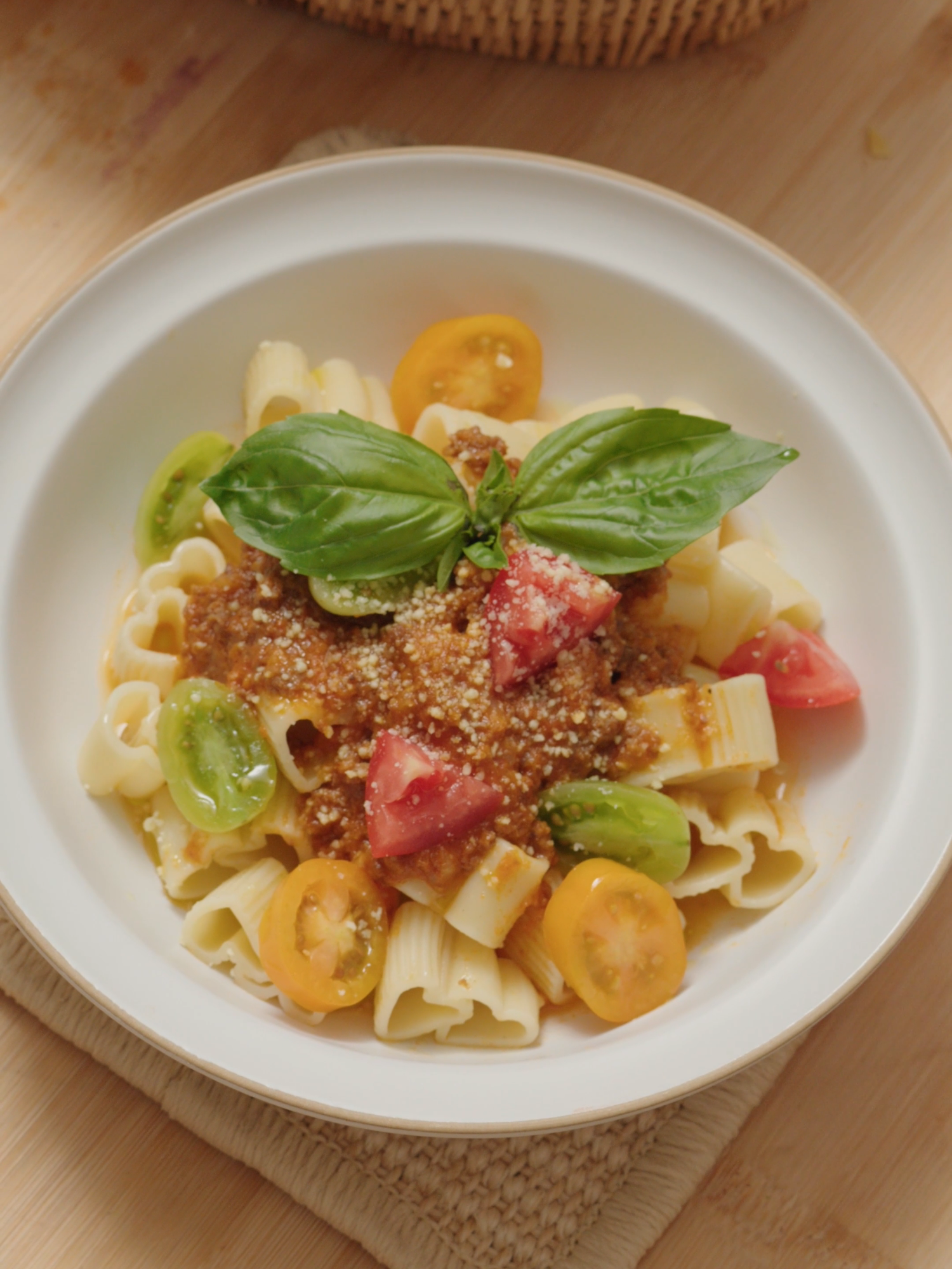 Một đĩa nui xinh, thêm chút cà chua bò bằm, vừa đủ một bữa ngon lành 🍝 #Barilla #LimitedEdition #ASignOfLove #AnnamGourmet #PastaLove #phuongphuong #emmersweet