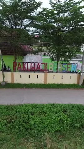 nyorein dulu💚 #pakuhaji #kecamatanpakuhaji #sawahtengah #persawahanindah🌾 #nyore #cinematic #cinematicsawah #drone #udara #djimini3pro #chekout #shoping #fyp #fypage #fypシ゚ #CapCut 