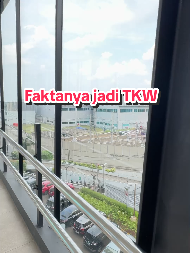 CARI TAU CARANYA DI SINI 🚀 Kalau kamu punya waktu luang setelah pulang kerja atau mengurus rumah, jangan scroll sosmed ya ❌ Coba jadi affiliate produk digital aja, lumayan buat tambah-tambah uang belanja dan nabung biaya sekolah anak 😍 ✅ 100% halal dan bukan MLM ✅ Bisa jual produk digital orang lain, nggak perlu bikin produk sendiri ✅ Nggak perlu repot packing-packing dan nyetok barang ✅ Cuma modal HP dan kuota internet Kalau kamu mau pelajari caranya, join kelas 