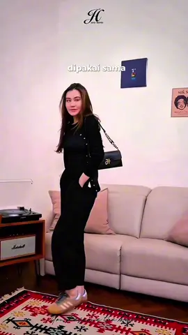 Baru restock, warnanya udah mulai menipis😭  Yang nanyain Tamara Bag dari kemarin, sekarang udah bisa kamu checkout🤗 #tascantik #tasselempang #tasviral #jimshoney #racuntiktok #slingbag #taswanita #tasjimshoney #belilokal #taslokalbrand #Guncang66 #Guncang66SpesialGajian #tamarabag 