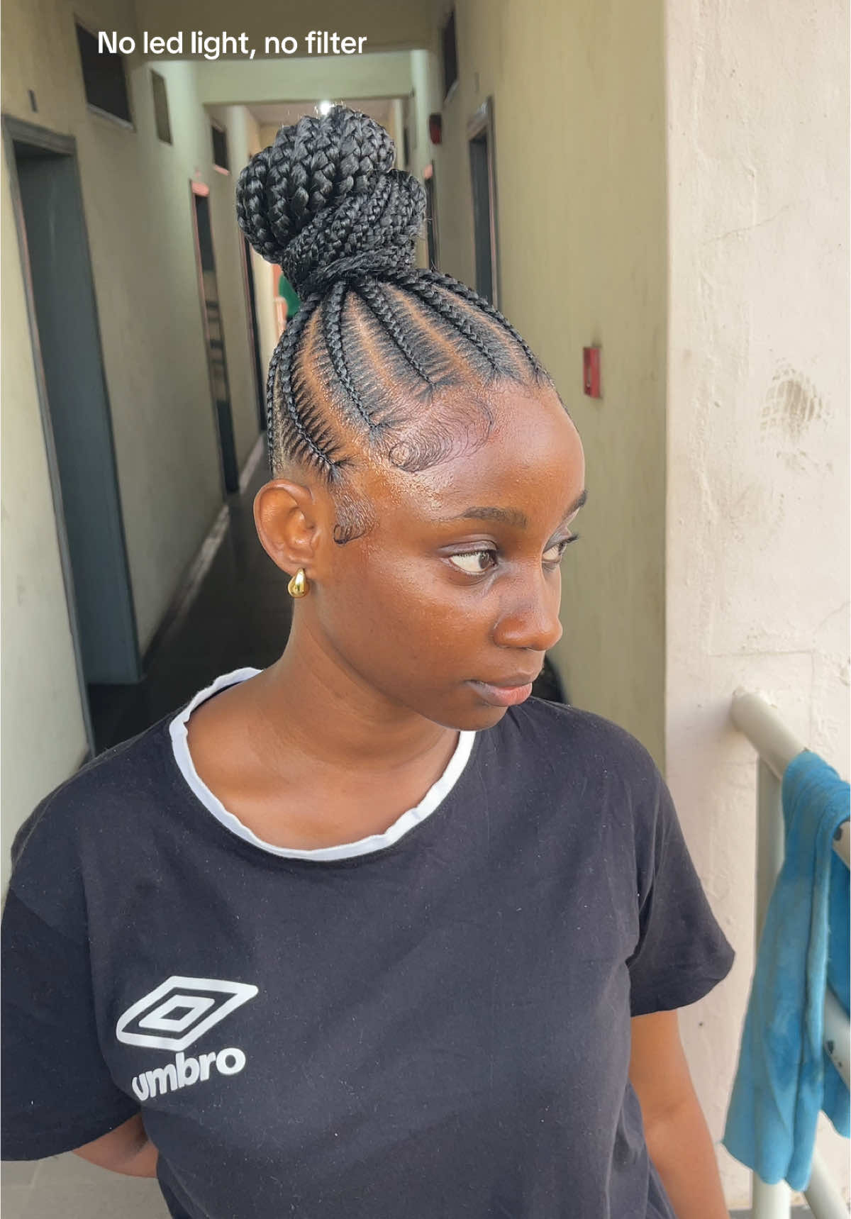Shuku stitched to perfection  #shukuhairstyles #prettyshukustyles ##shukustylesforfronthair #stitchbraidsforbaddies #stitch #nofronthairhairstyles #hairstylistinunilag #braiderinunilag #yabahairstylist #goviral 