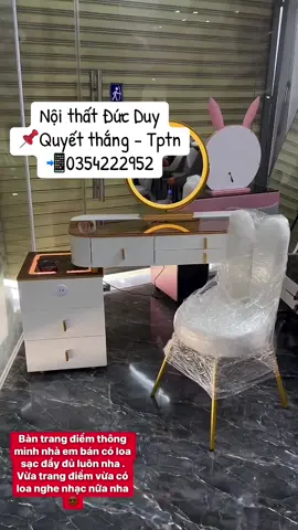 Bàn phấn nhập khẩu giá tốt🤭 bao ship kv miền bắc ạ🎉🎉🎉🎉🎉#noithattunhuaducduythainguyen #xuhuongtiktok #abcxyz 