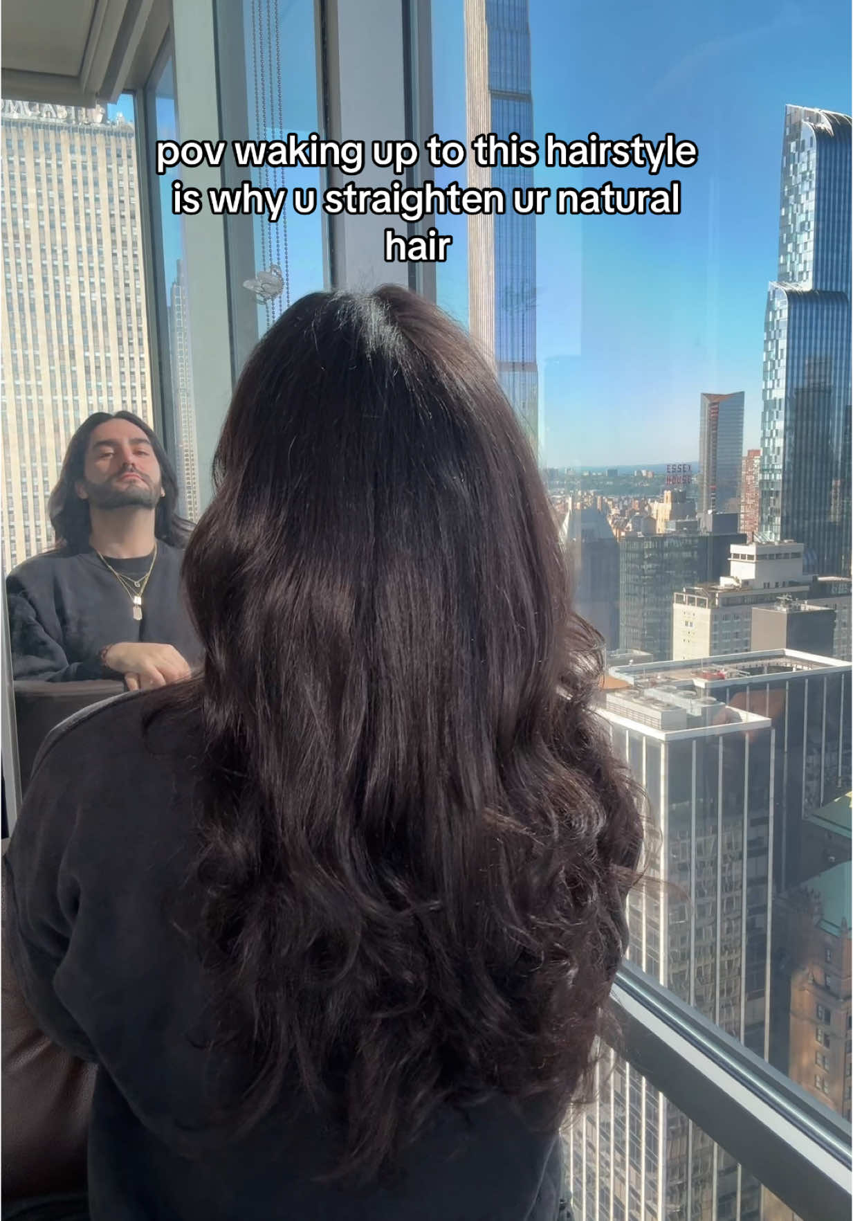 don’t get me wrong i LOVE my natural  hair texture too but this is just so easy 💁‍♀️💁‍♀️