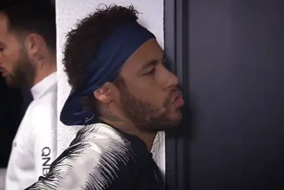 صافن على الايام الي خسرتها 🙁#foryou #fypシ #fyp #neymar 