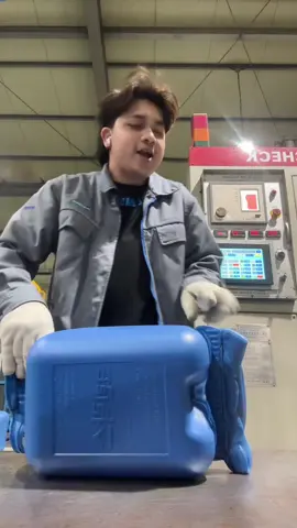 rambut:”tenang aja bang gue temenin goyang”