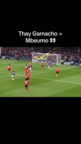 🧐🔴 [Ben Jacobs] “Manchester United đã có cuộc đàm phán với Bryan Mbeumo. Brentford định giá Mbeumo khoảng £50 triệu.” Tiền đạo hộ công người Cameroon cao 1,71m năm nay 25 tuổi. Thống kê của Mbeumo tại Premier League 2024/25: 20 bàn thắng và 8 pha kiến ​​tạo trong 38 lần ra sân. #mbeumo #manchesterunited #chuyennhuong #brentford 