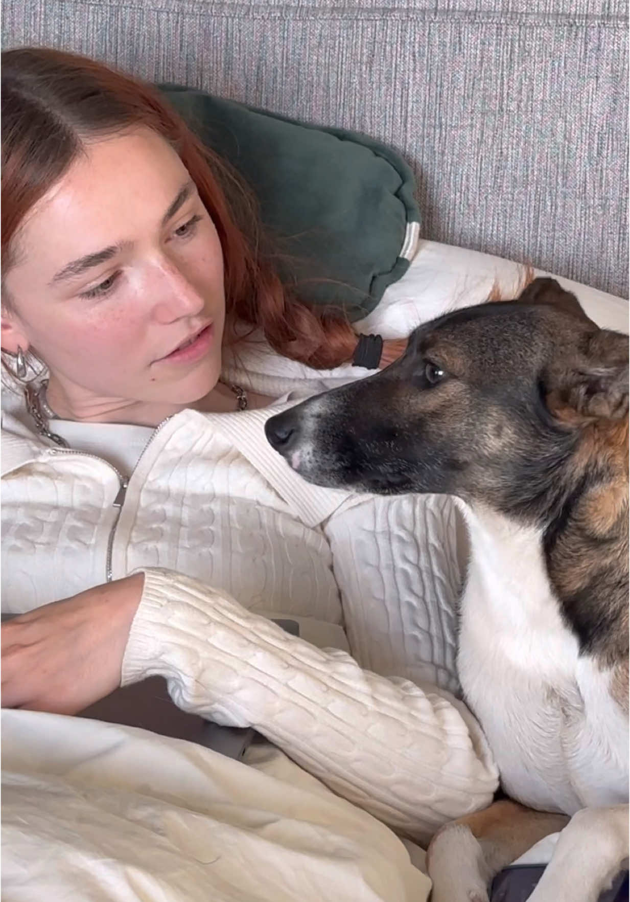 Dank @Zsá Zsá dürfen wir jeden Morgen jetzt so in den Tag starten 😏🤍