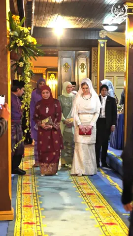 MAJLIS SANTAPAN MALAM KURNIAAN DULI YANG MAHA MULIA SULTANAH KELANTAN SEMPENA PERSIDANGAN PANDU PUTERI MALAYSIA KE-60 #SultanahKelantan #RajaPermaisuriAgong #AllahPeliharakanSultan 