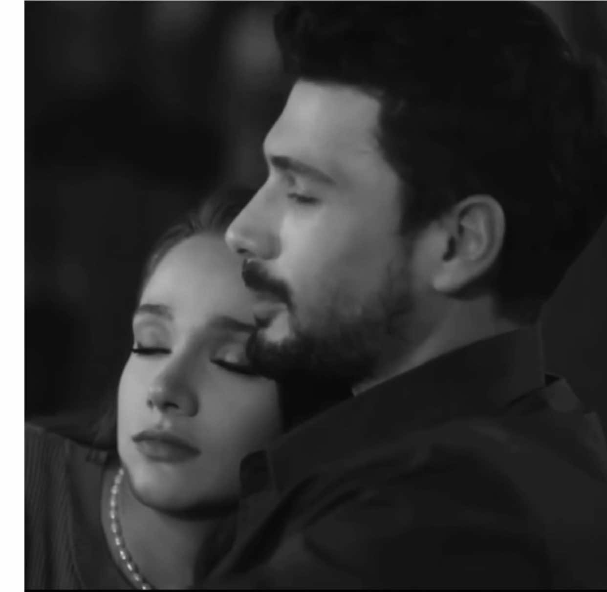 حبهم لبعض ااخ#zeynepleto #halilibrahim #miraydaner #denizcanaktas 