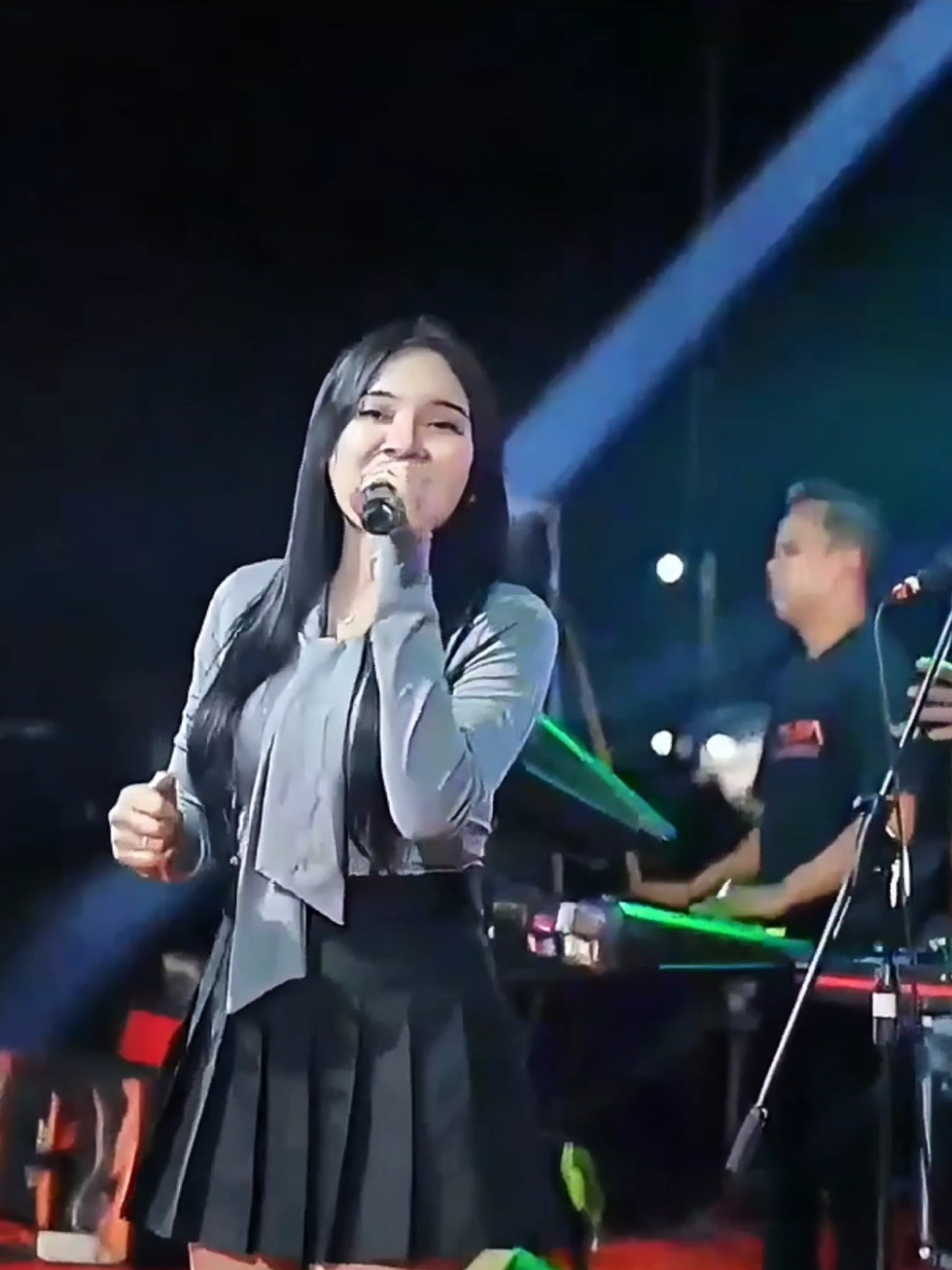 Yang di yakiniii, gila tak masuk logika @kurniarahma  #mangu #kurniarahma #lalunamusicentertaiment #infoorkeskudus #infoorkespati #infoorkesjepara #storyorkesofficial #fyp #foryou #fypシ゚ 
