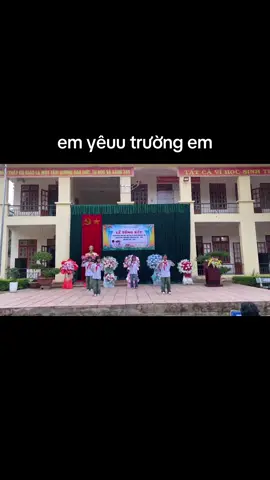 em yêu trường em