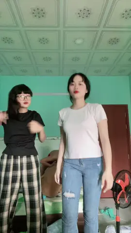 Quậy dơ 😂