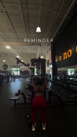 Back days are growing on me 😝🫠 #gymprogress #bodyrecomp #bodyprogress #weightloss #explorepage #explorepage✨ #transformation #GymLife #GymLife #gymgirl #gymlover #blackgirlgym #blackgirlsworkouttoo #blackfitnesss #gymreels #ebonyfit #gymmotivation #explorefitness  #upperbody #backday #focus 