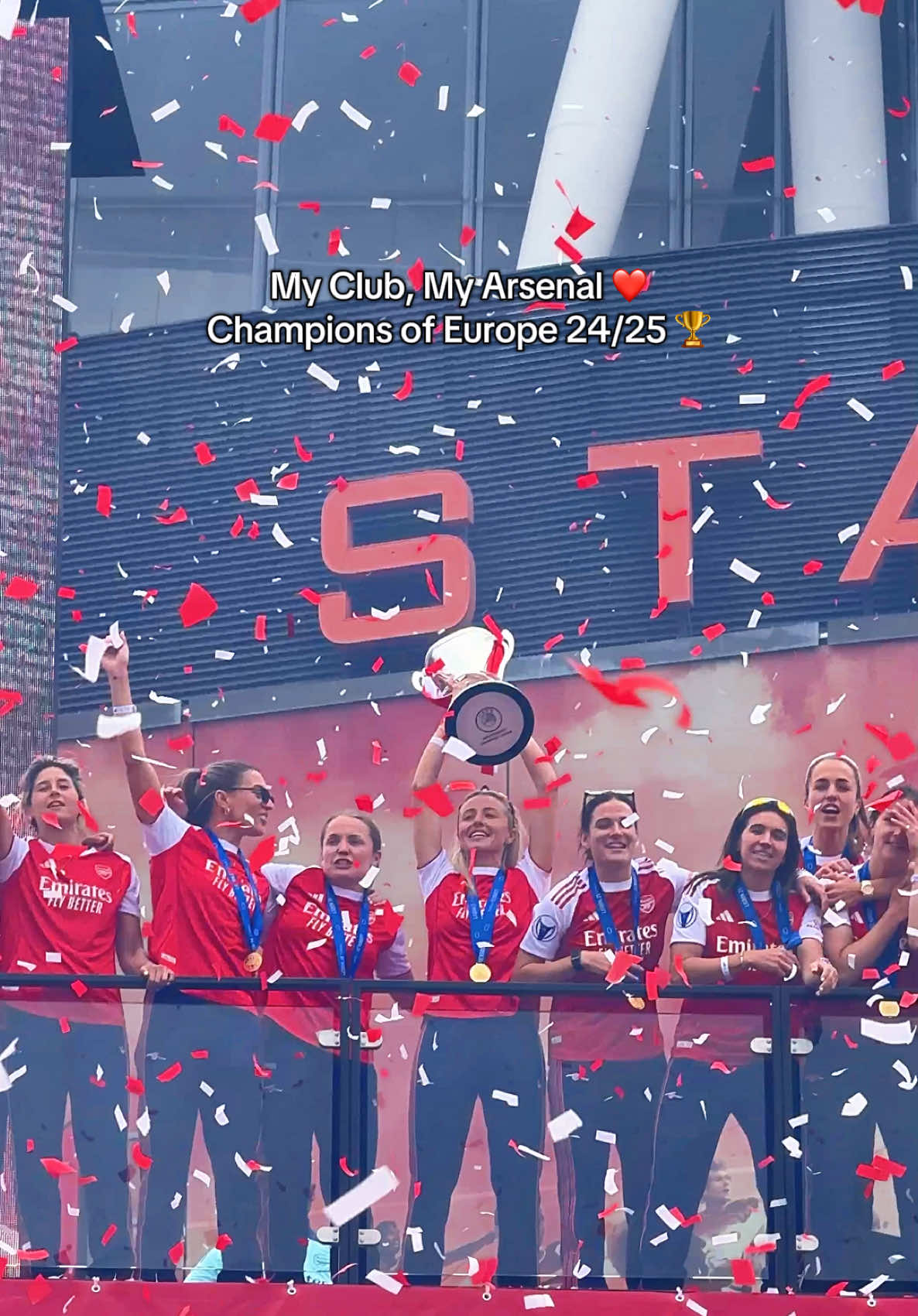 Proud is truly an understatement ❤️ #arsenal #awfc #womenchampionsleague #wcl #winners #northlondonforever 