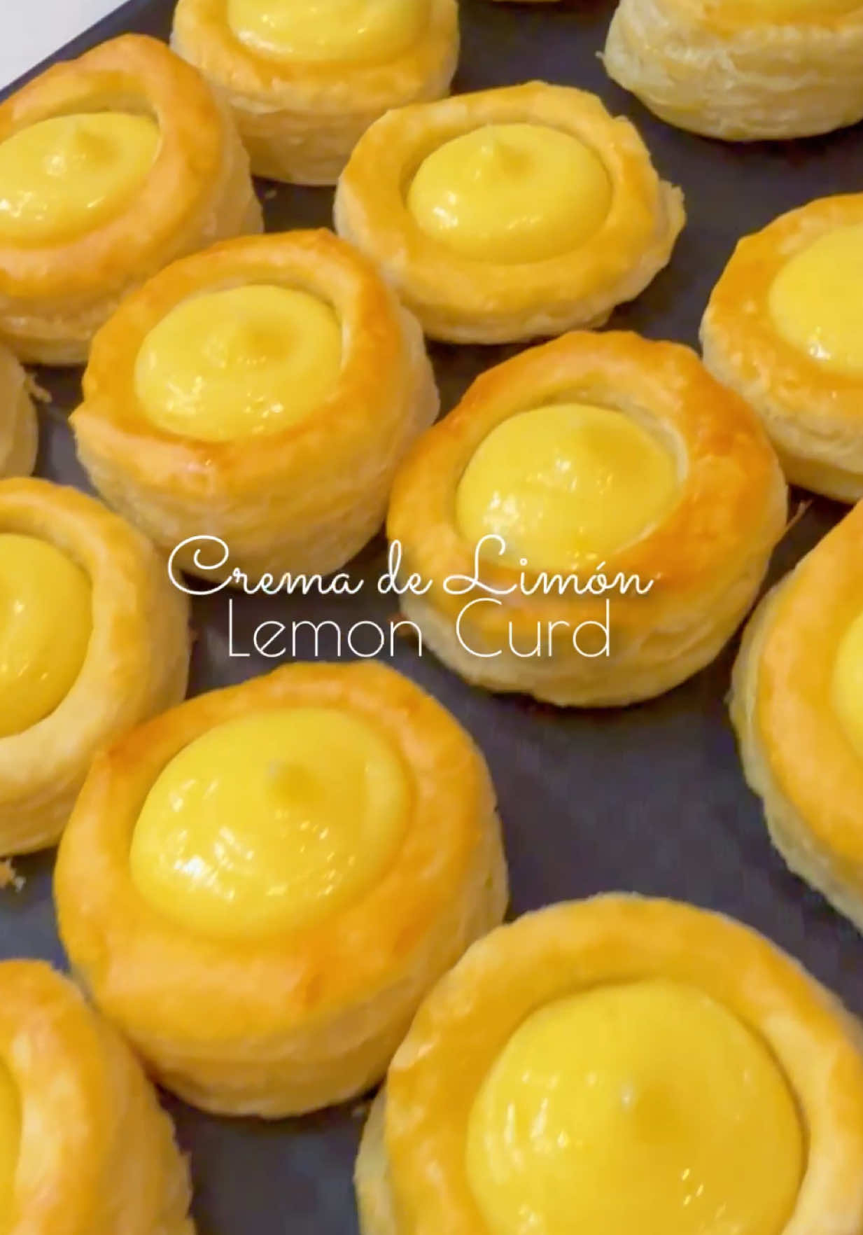Crema de Limon 🍋  1 taza Azúcar  Ralladura de 2 Limones  2 huevo + 2 Yemas  1cda (15ml) Vainilla  150ml Jugo de Limon  1 barra de Mantequilla sin sal (113gr)  1 pizca de Sal  100gr Chocolate Blanco   #lemoncurd #cremadelimon #Receta #pasoapaso #postres #relleno #dulce #chocolateblanco #excelente #amiestilo #hechoencasa #volocanes #paratiiiiiiiiiiiiiiiiiiiiiiiiiiiiiii #fypシ 