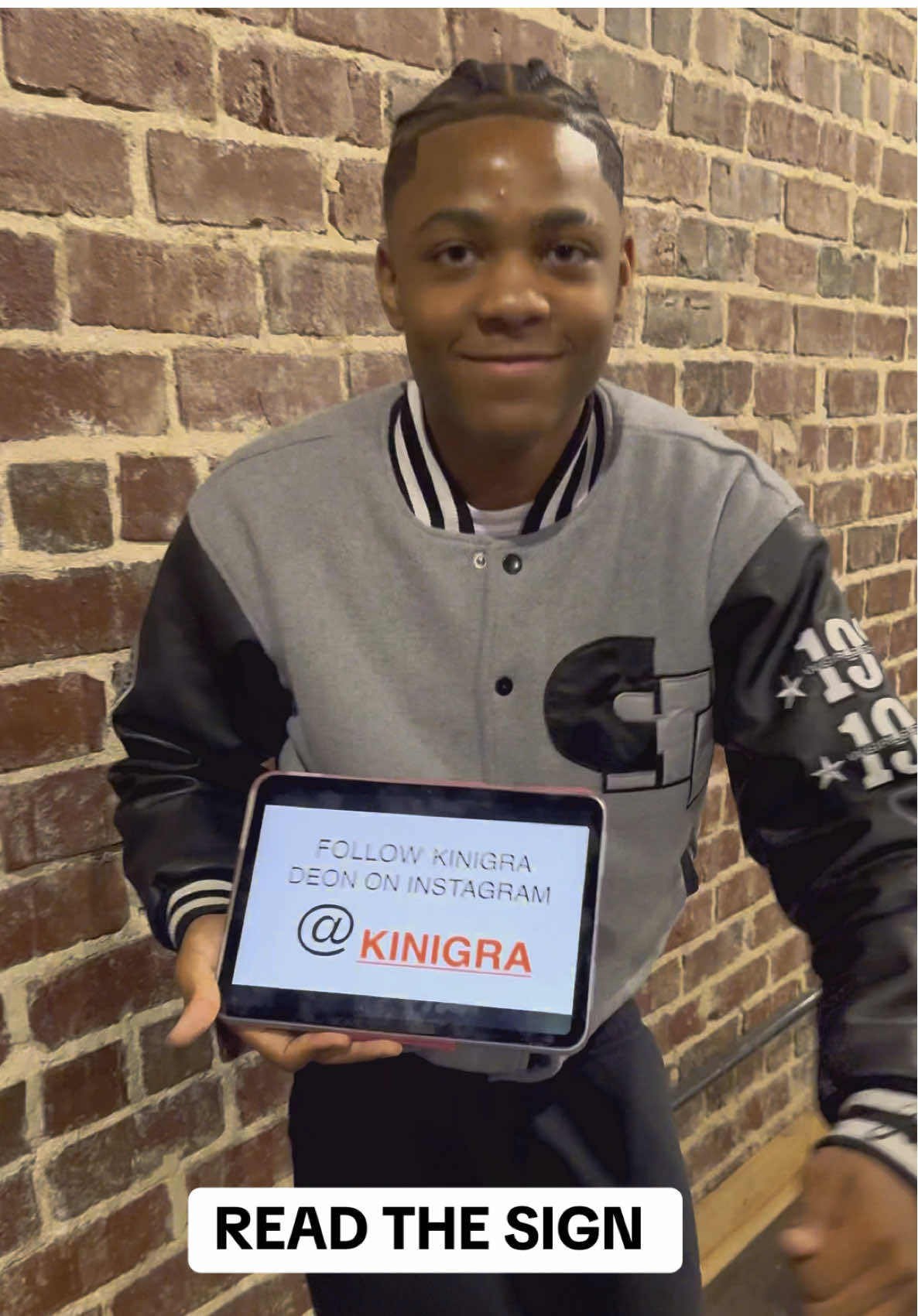 READ THE SIGN 🤣😩 #kinigradeon 