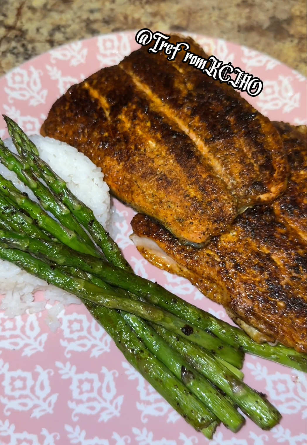 Plate of a champion salmon 🍣 #trechilin #Chilin #food #salmon #rice #asparagus #TheChilinZone #TreFromKCMO #homemade #homemadefood #Foodie #homerecipe ##CapCut