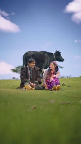 If 'Oonko Sweater' was shot vertically. ❤️ . #routineofnepalimusic