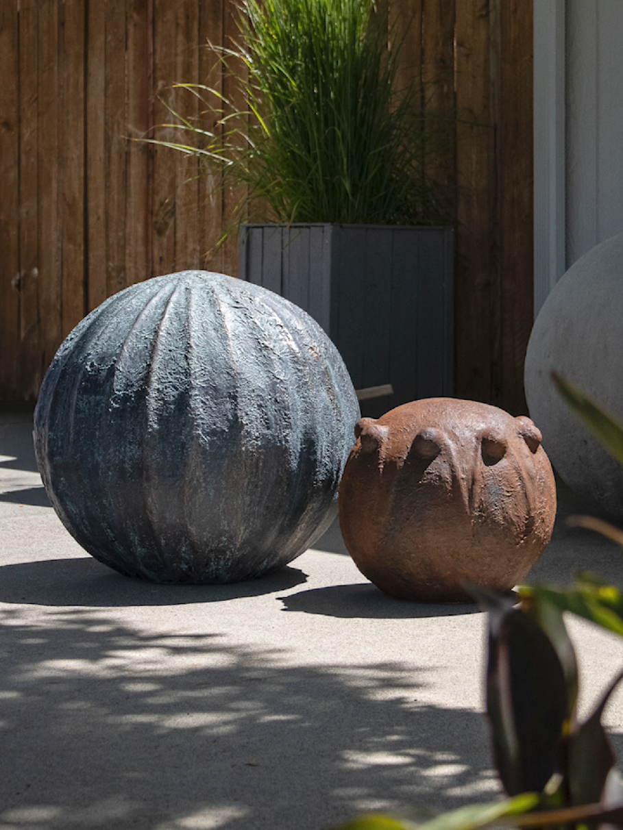Which orb is your favorite? I'm back with another round of concrete orbs! Head over to my main YouTube channel to see the DIY tutorial. #homedecor  #diyproject  #cementdiy #diyhomedecor #concrete 